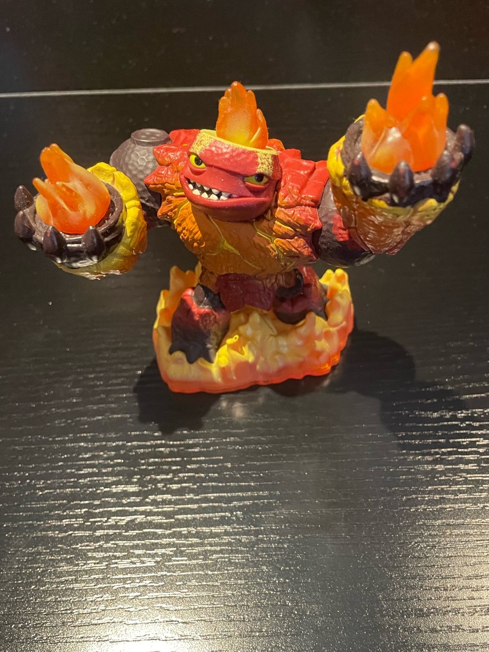Skylanders: Giants Hot Head, giant action figure